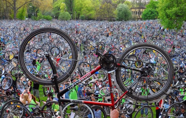 pace amore critical mass manifestazioni filosofia utopia ghandi