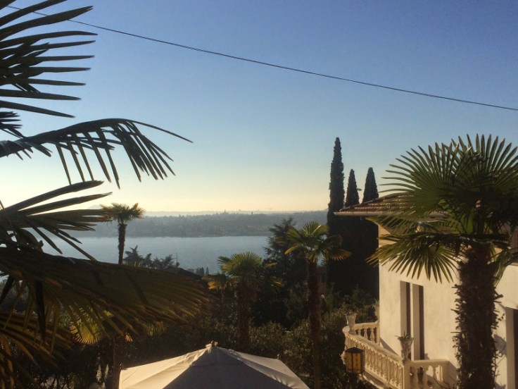 vista camera hotel sul lago gardone riviera
