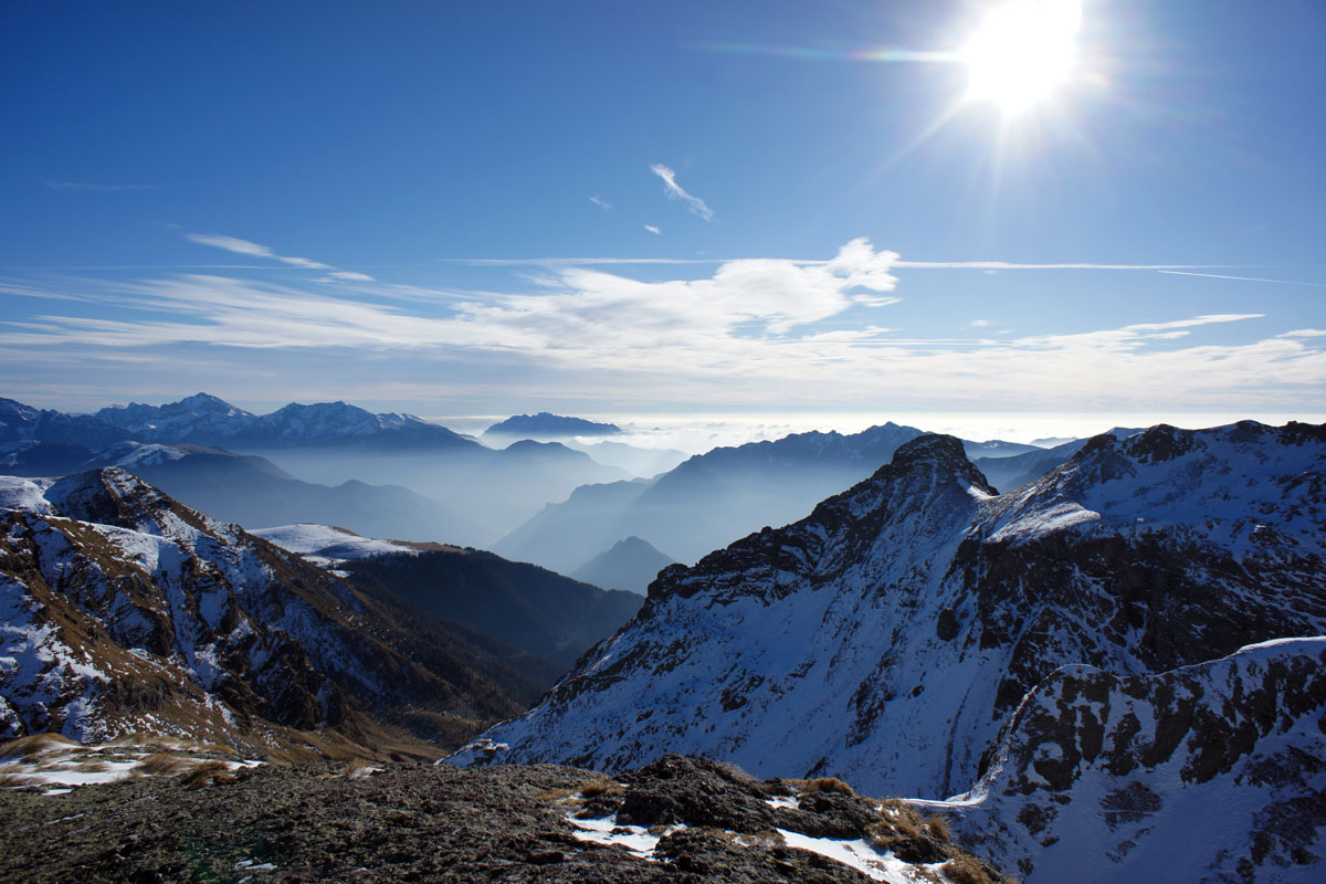 panorama sulla valle brembana dal rifugio benigni