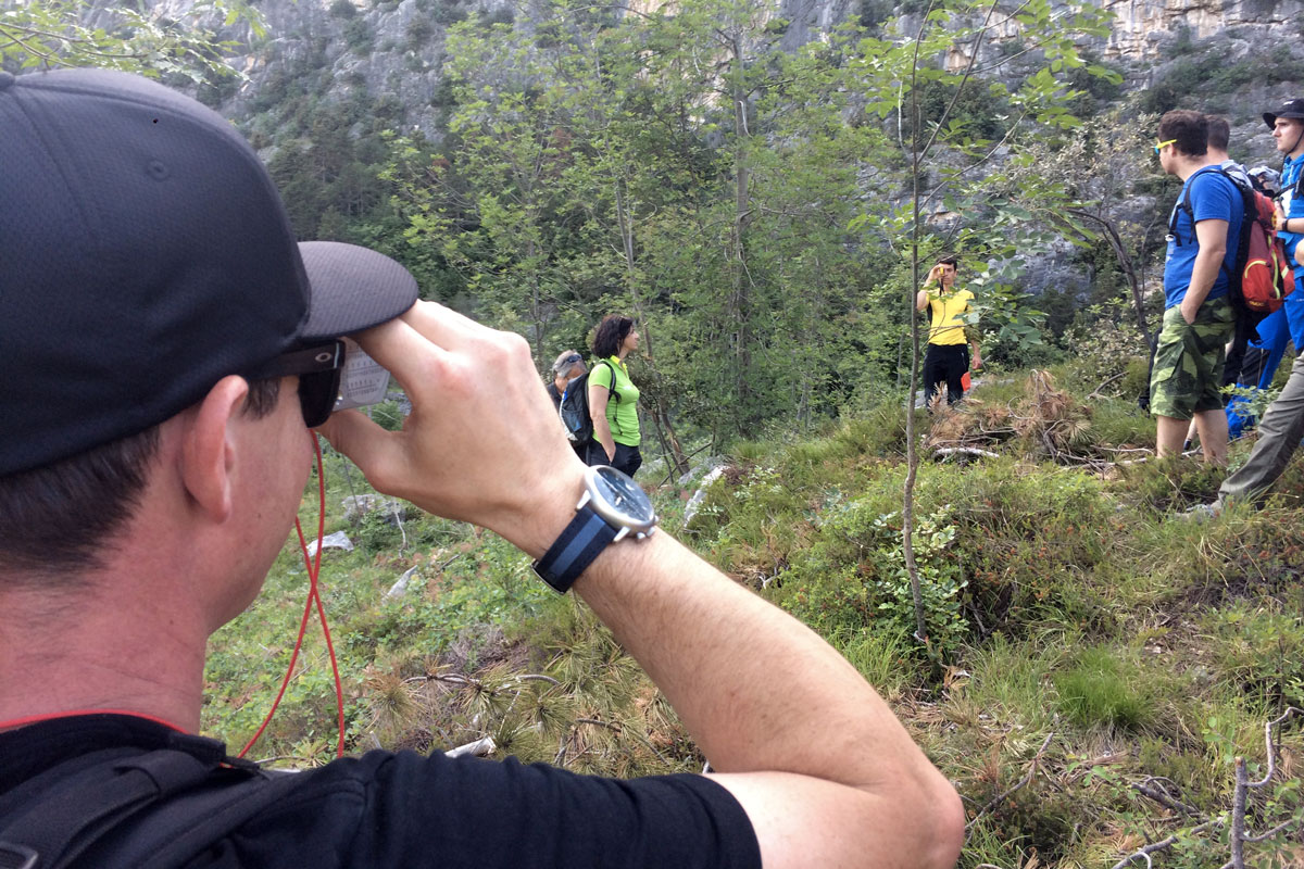 clinometro suunto per tracciare sentieri per mountain bike trail building