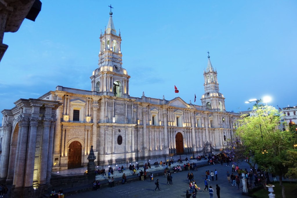 plaza de armas arequipa itinerario quindici giorni viaggio in perù