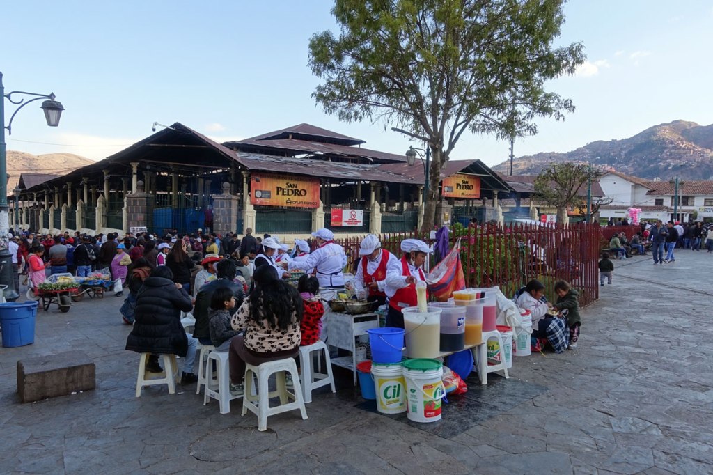 mercato san pedro cusco itinerario viaggio in perù quindici giorni