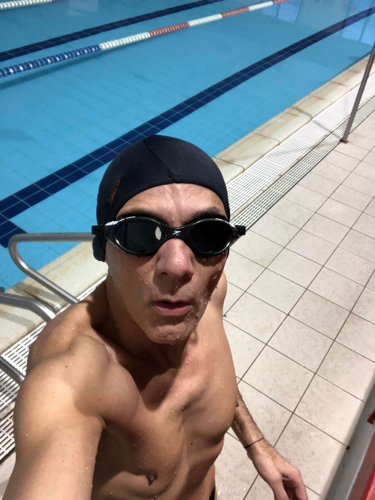 nuoto attività sportiva come riabilitazione dopo intervento legamento crociato anteriore