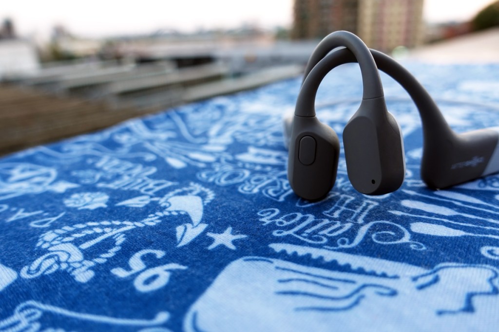 cuffie a conduzione ossea Aeropex di Aftershokz