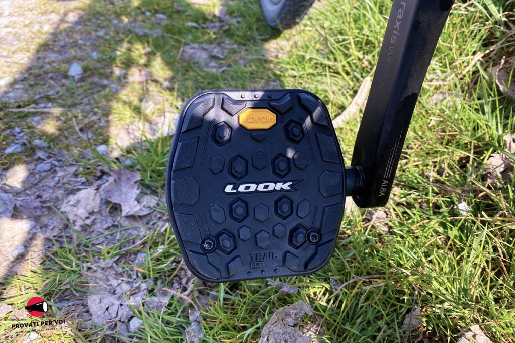 pedale per bicicletta con pedana molto larga in gomma