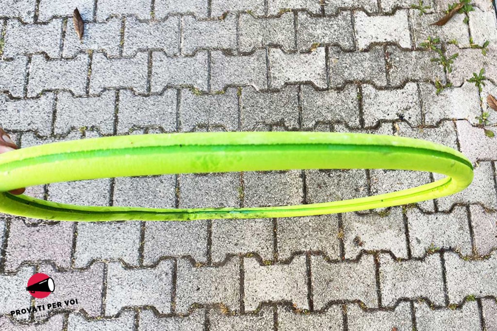 un cilindro di colore verde lime