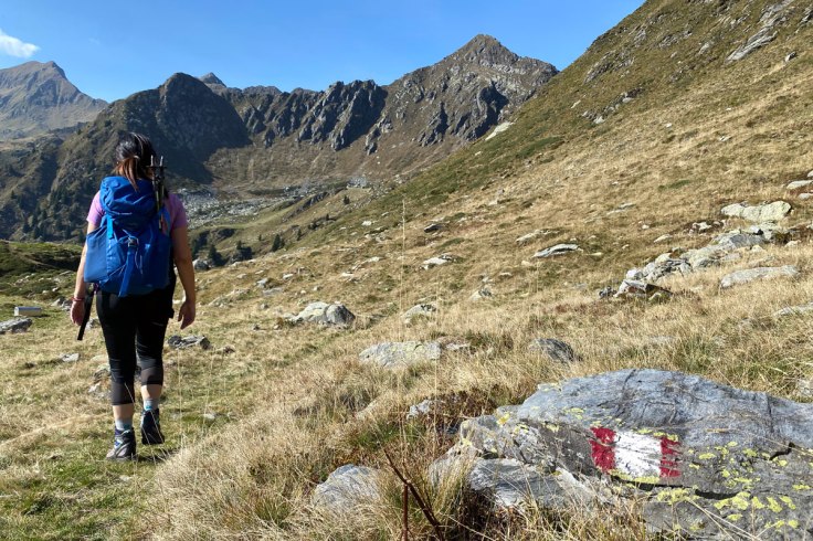 il sentiero 101 delle Orobie Occidentali collega in 6 tappe alcune località delle valli bergamasche