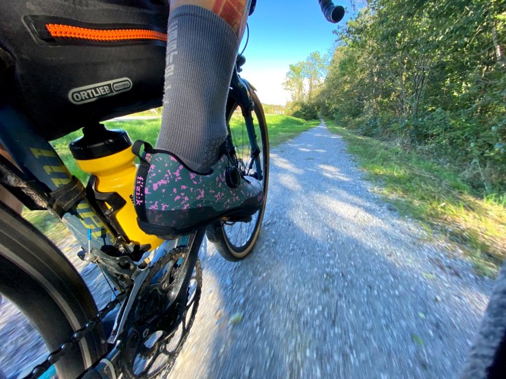 Fizik Terra Atlas utilizzate durante un percorso gravel e commuting